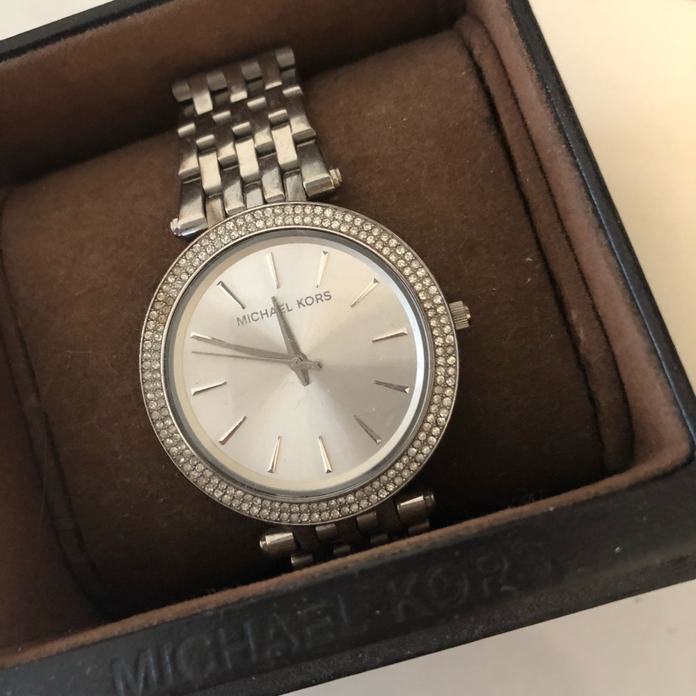 Michael Kors Darcy Silver Thin Watch